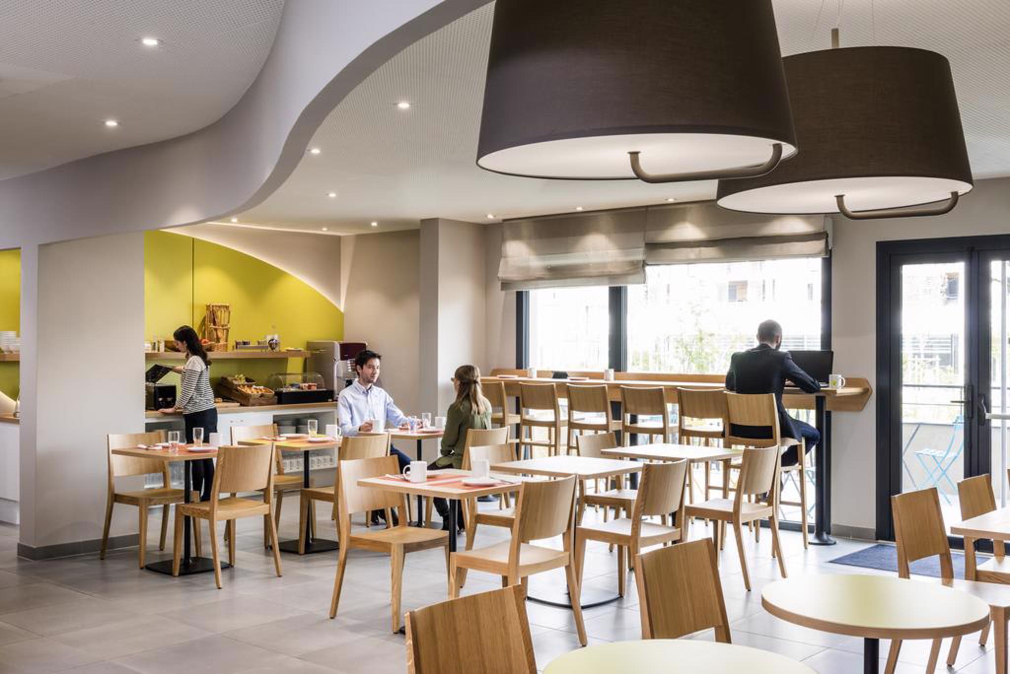 Aparthotel Adagio Access Colombes La Defense Екстериор снимка