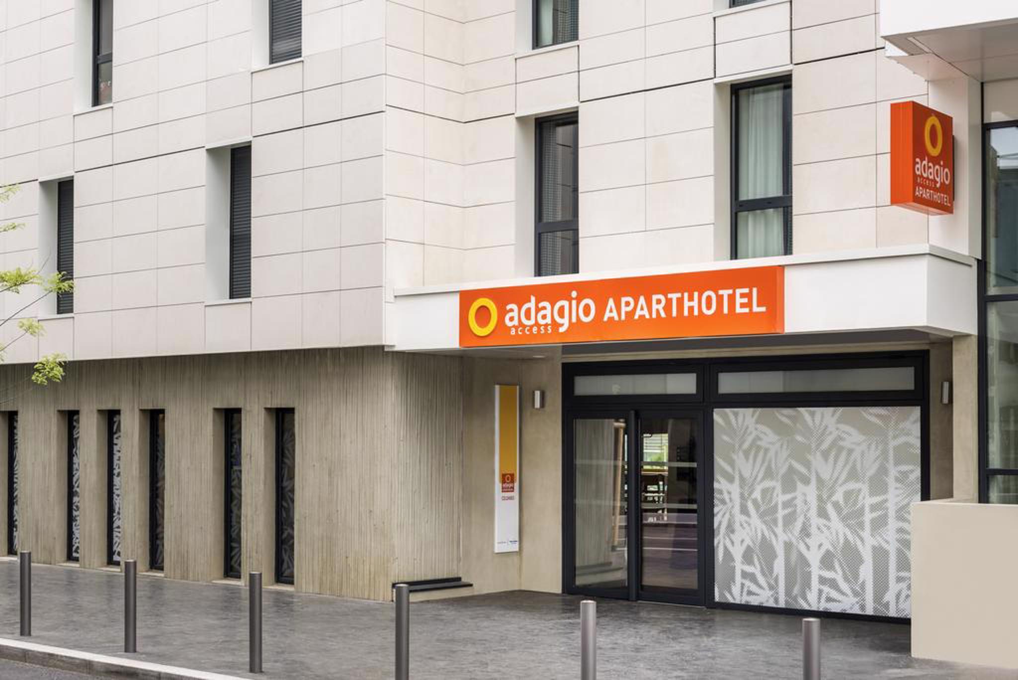 Aparthotel Adagio Access Colombes La Defense Екстериор снимка