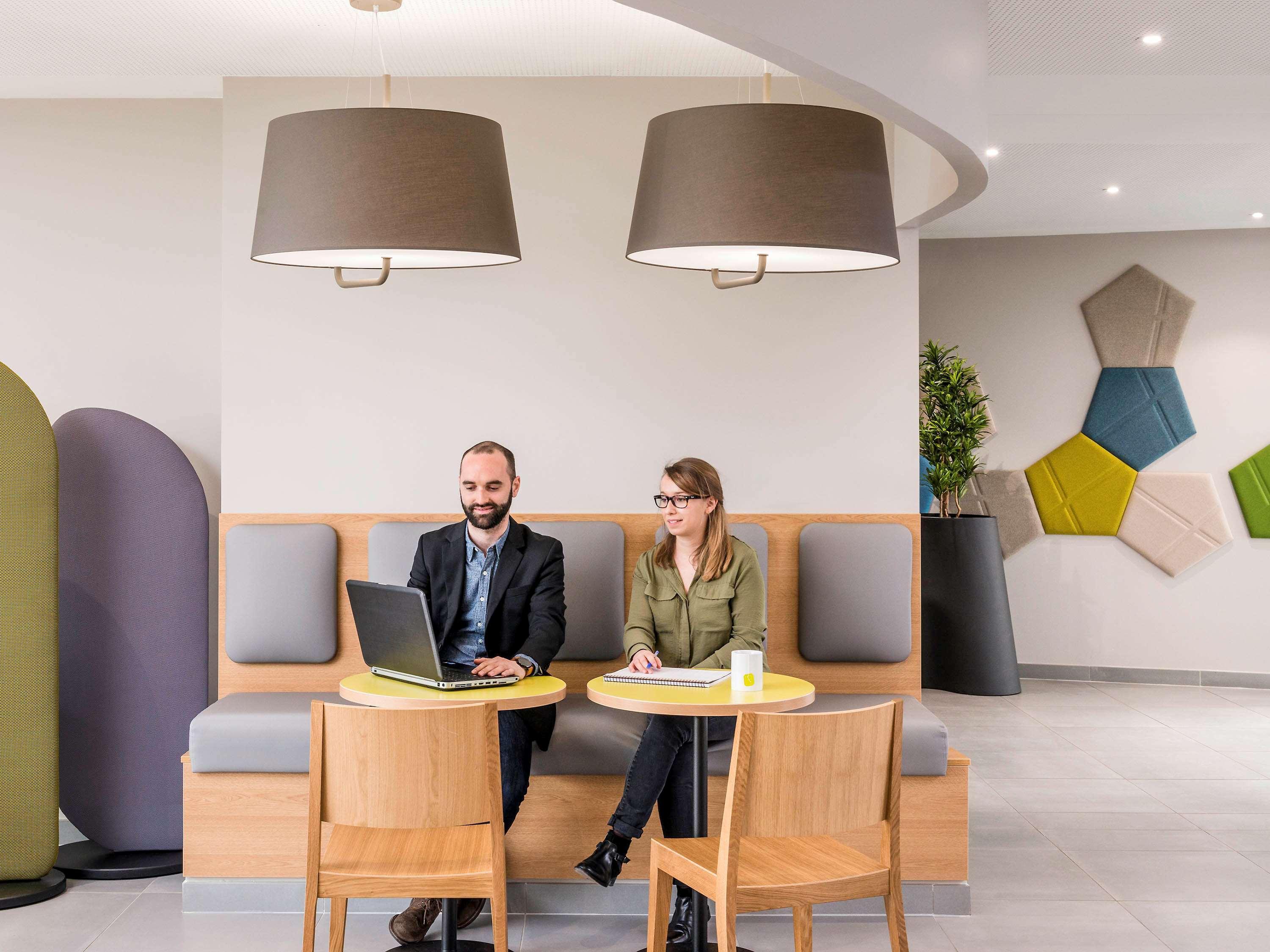 Aparthotel Adagio Access Colombes La Defense Екстериор снимка